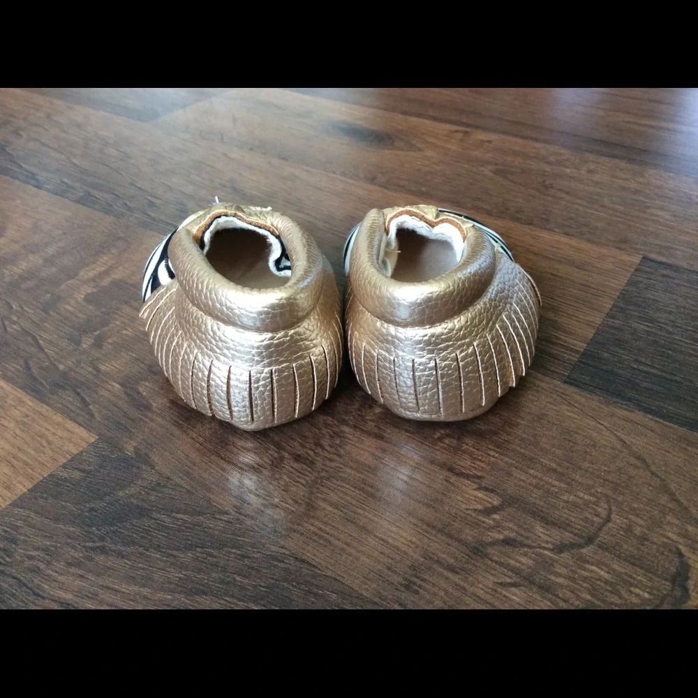 Baby girl moccasins 0-6 months stripes gold crib shoes pictures